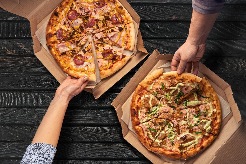 Pizzas sur place et à emporter Pizzas sur place et à emporter
